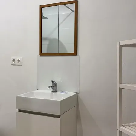 Oliveta Budget Guest house 2*
