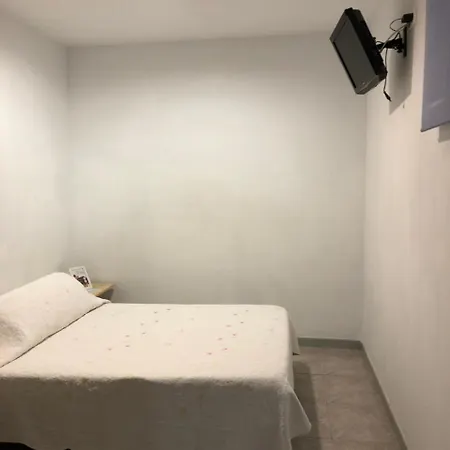 Oliveta Budget Guest house