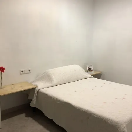 Oliveta Budget Guest house *